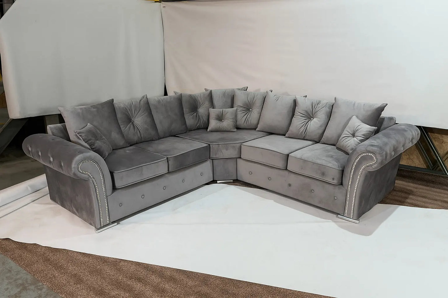 Ashwin Corner Seater